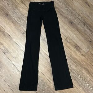 Old Navy Boot Cut Yoga Pants - Small TALL - Black